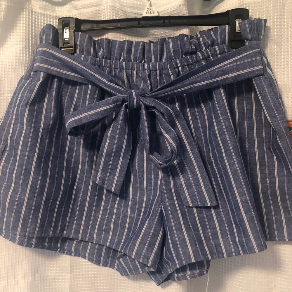 Blue striped paper bag shorts size L